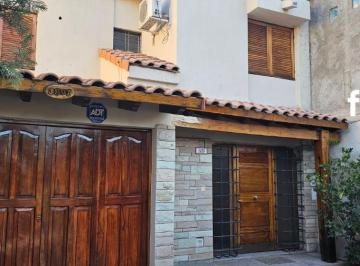 Casa de 4 ambientes, Guaymallén · Casa a La Venta en Guaymallén