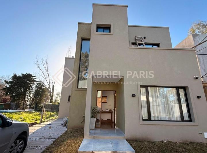 PH · 220m² · 4 Ambientes · 3 Cocheras