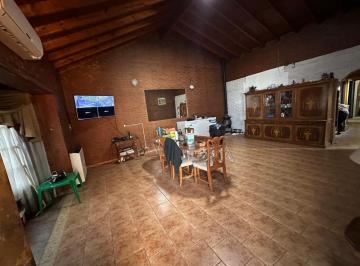 Casa de 4 ambientes, Morón · Casa con 3 Dorm. en Alquiler en El Palomar