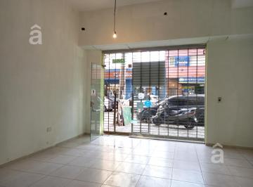 Local comercial · 35m² · Local en Alquiler en Villa Ballester - 5 m de Frente - Zona Céntrica.