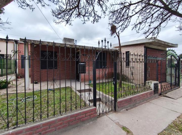 Casa · 154m² · 4 Ambientes · 2 Cocheras