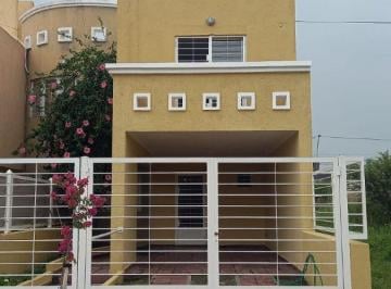 Casa de 1 ambiente, Córdoba · Alquiler Dúplex 3 Dorm. con Patio y Cochera - Nuevo Urca; Zona Valle Escondido