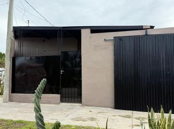 Departamento · 60m² · 2 Ambientes · 1 Cochera · Se Alquila Departamento en Avellaneda.