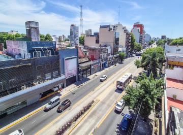 Departamento · 72m² · 4 Ambientes · Departamento 4 Ambientes con Balcón Corrido – Muy Luminoso – Excelente Estado