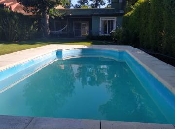 Casa · 170m² · 4 Dormitorios · 2 Cocheras · Enero 2027 U$s 2800