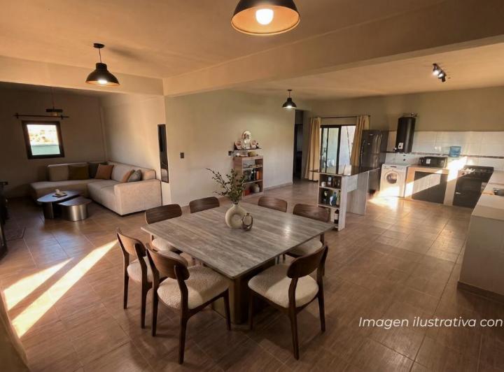 Casa · 105m² · 4 Ambientes · 1 Cochera