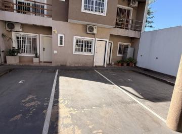 PH · 90m² · 3 Ambientes · 1 Cochera · PH en Munro
