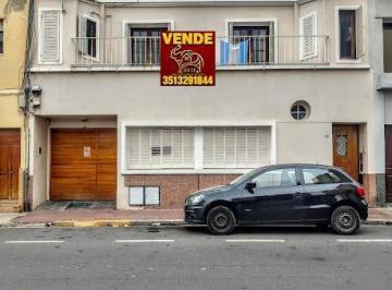 Casa · 490m² · 12 Ambientes · 2 Cocheras · Se Vende Casa 7 Habitacionbes 6 Baños 350 m B° Alberdi