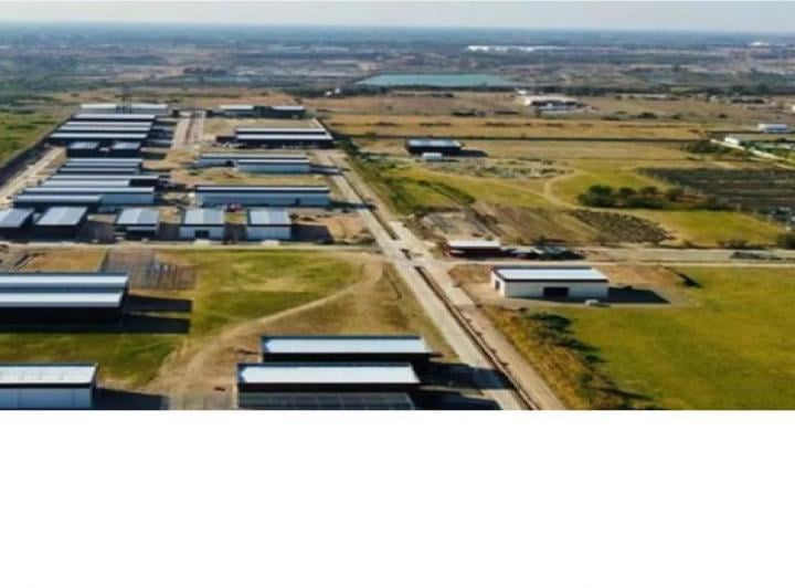 Terreno · 2700m²