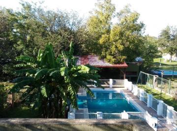 Casa · 200m² · 2 Ambientes · 2 Cocheras · Casa en Venta