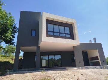Casa · 330m² · 5 Ambientes · 1 Cochera · Venta Casa Estancia Q2, a Estrenar - Mendiolaza - Cordoba