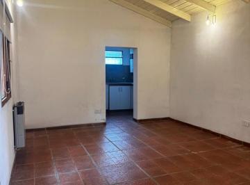 Casa · 45m² · Casa en Alquiler - - 45 m - La Plata