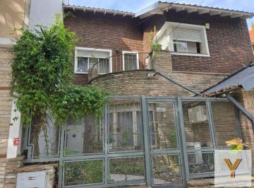 Casa · 175m² · 4 Ambientes · Casa en Venta - 3 Dorm. 2 Baños - 314 m - Vicente López