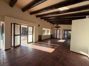 Casa · 228m² · 3 Dormitorios · 2 Cocheras · Venta Casa 3 Dorm. en Lujan de Cuyo Vistalba