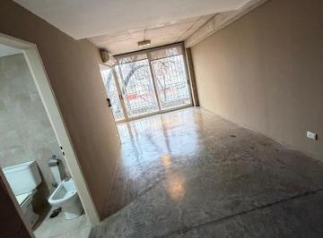 rs:zcdw63nox4ihoafgy321h5ge · Moderno Departamento 2 Ambientes en Saavedra – Diseño Industrial y Balcón