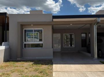 Casa · 95m² · 3 Ambientes · 1 Cochera · Alquiler de Duplex de 2 Dorm. a Estrenar en Docta