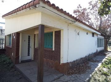 Casa · 100m² · 2 Ambientes · Gral. Paz 1842