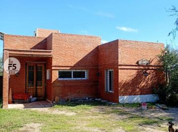 Casa · 140m² · 6 Ambientes · 6 Cocheras · Casa en Quebrada de Los Pozos