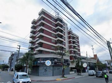 Departamento · 2 Ambientes · En Venta y Alquiler | Excelente Departamento de 2 Ambientes en Pleno Centro de Moreno (Lado Norte)