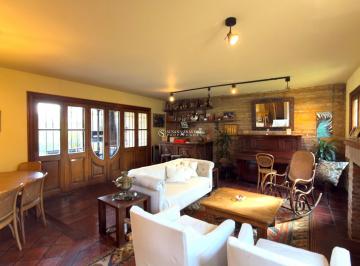 Casa · 260m² · 6 Ambientes · 3 Cocheras · Casa en Venta en San Isidro Labrador, San Isidro, G. B. a. Zona Norte