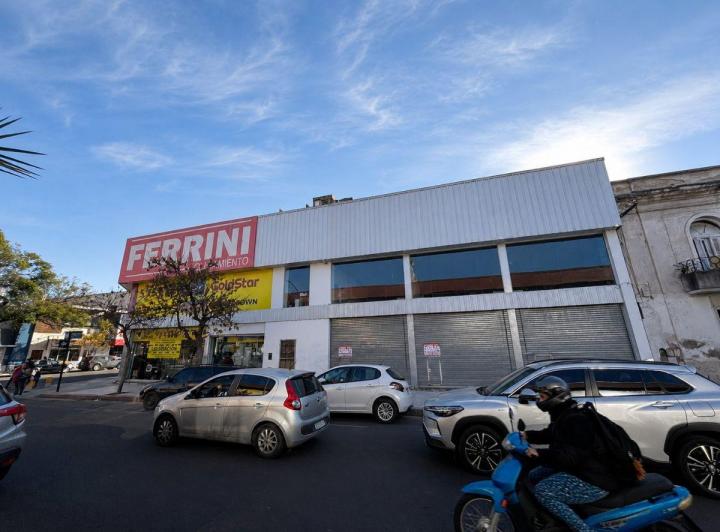 Local comercial · 128m² · 1 Ambiente