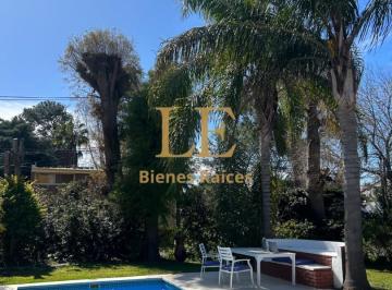 Casa · 180m² · 4 Ambientes · 3 Cocheras · Venta Casa El Nautico Escobar
