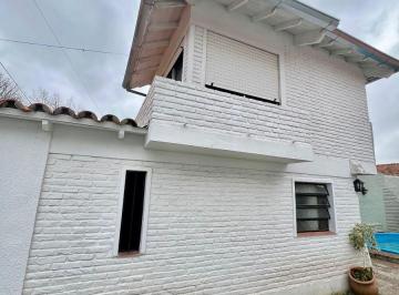 PH de 2 ambientes, San Isidro · Martínez: Departamento Tipo PH de 2 Amb con Jardín. a m de Av Flemming. Incluye Impuestos