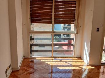 Departamento · 71m² · 3 Ambientes · Alquiler 3amb. 81 m² Tot. C/depend Muy Luminoso Amplia Baulera