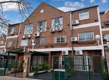 PH · 84m² · 5 Ambientes · 1 Cochera · Venta Ph/triplex 5 Amb. Coch. y Patio - Mataderos