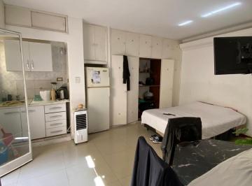 Departamento · 23m² · 1 Ambiente · Venta Monoambiente con Patio Muy Luminoso