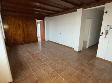 Departamento de 3 ambientes, Quilmes · Tres Ambientes en Alquiler