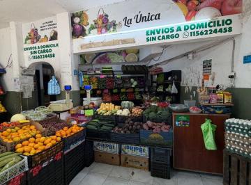PH de 3 ambientes, Parque Avellaneda · Ideal Inversión. Amplio Local Comercial en Esquina + Vivienda
