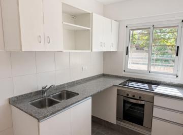 Departamento · 37m² · 2 Ambientes · 1 Dormitorio Cocina Separada y Balcón