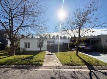 LHP-LHP-3364_2 · Casa en Venta 3 Dorm. Lote Perimetral - Barrio Santa Clara