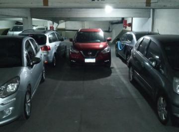 Garage · 12m² · 1 Cochera · Cochera - Flores