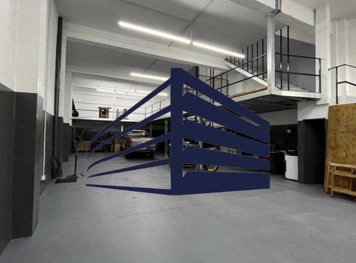 Bodega-Galpón · 562m²