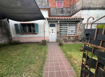 Casa · 110m² · 4 Ambientes · 1 Cochera · Venta Casa 4 Ambientes El Palomar
