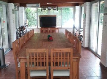 Casa · 145m² · 4 Ambientes · 3 Cocheras · Casa en Venta en Una Planta Mapuche C. C.