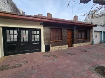 Casa · 106m² · 4 Ambientes · Casa en Área Centro Este
