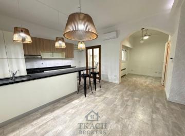 Casa · 268m² · 6 Ambientes · 1 Cochera · En Venta! Hermoso 6 Ambientes Refaccionado