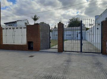 PH · 75m² · 4 Ambientes · 3 Cocheras · Casa en Venta en Villa Elvira