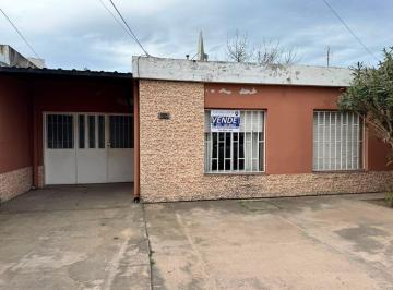 Casa de 3 ambientes, Villa Nueva · Casa en Venta