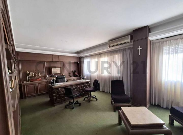 Oficina comercial · 144m² · 6 Ambientes