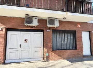PH · 128m² · 4 Ambientes · PH Dúplex 4 Ambientes Venta - Monte Castro - Patio con Hidromasaje - Sin Expensas - Apto Crédito