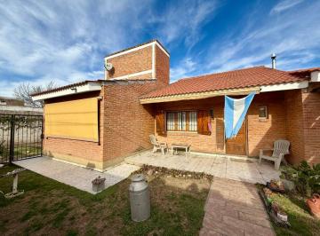Casa de 4 ambientes, Villa Cura Brochero · Hermosa Casa en Venta – Villa Cura Brochero