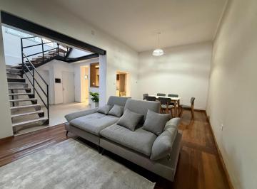 Casa · 120m² · 2 Dormitorios · Casa en Abasto