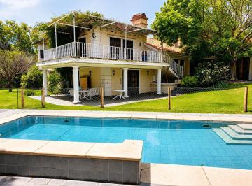 Casa · 1150m² · 9 Ambientes · 2 Cocheras · Casa en Quinta Sección