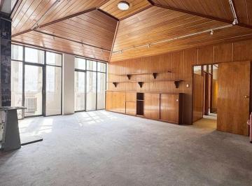 Oficina comercial · 226m² · 6 Ambientes · Espectacular Oficina en El Palacio Barolo!