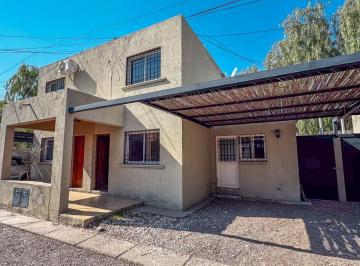 Casa de 4 ambientes, Ciudad de Mendoza · Alquilo Dúplex Complejo Cerrado Frente a Dalvian
