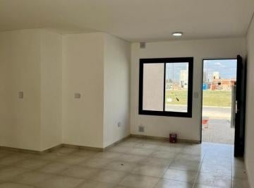Casa · 70m² · 3 Ambientes · 1 Cochera · Oportunidad Planta Baja 2 Dorm. - Cuestas de Manantiales